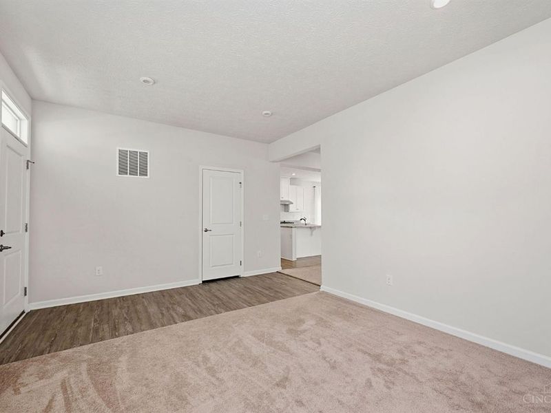 1364 Springfield Drive, Harrison, OH 45030 Photo 9