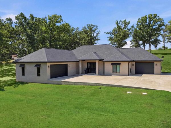 84 E Cadron Ridge Road, Greenbrier, AR 72058