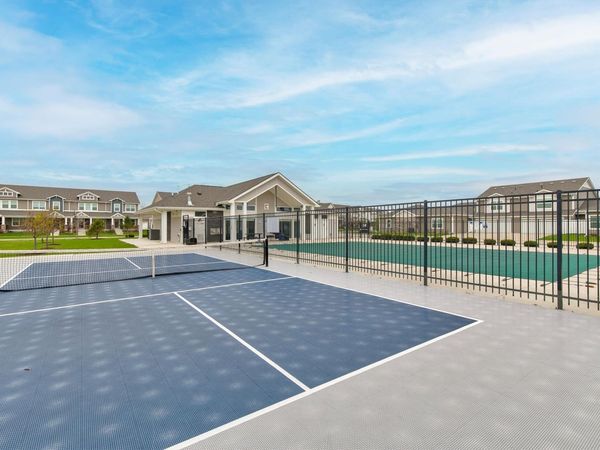 8943 Nelle Lane, West Des Moines, IA 50266