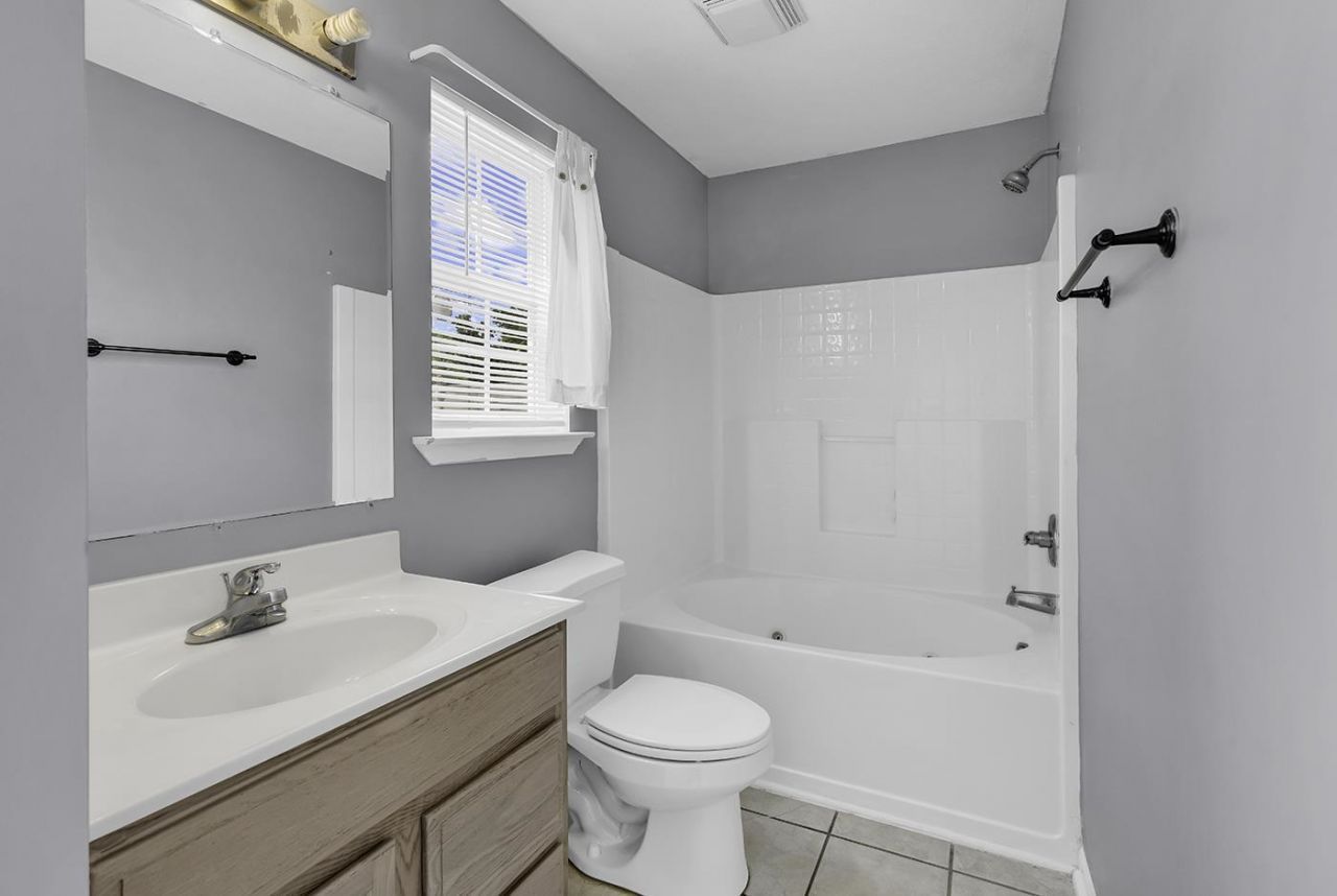 458 Sean River Rd.  Photo 17