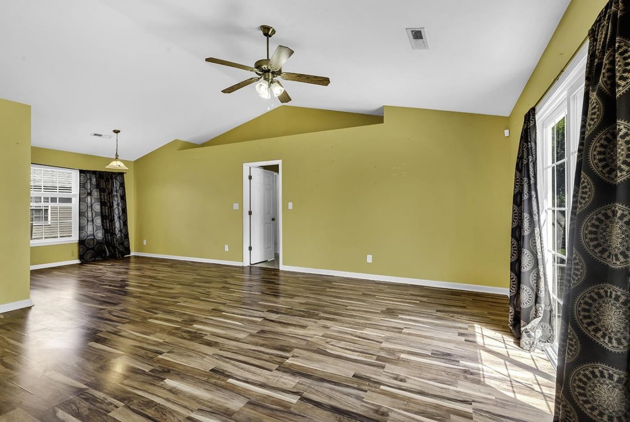 458 Sean River Rd.  Photo 4