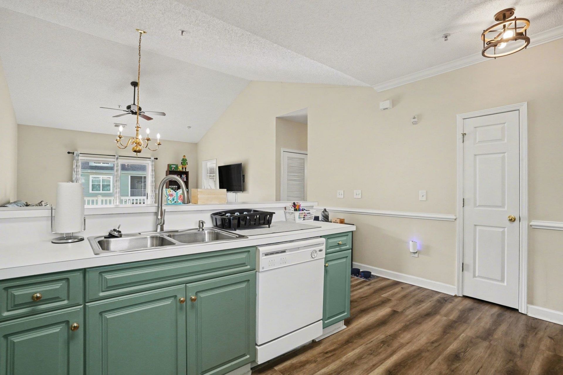 805 Crumpet Ct.  Photo 4