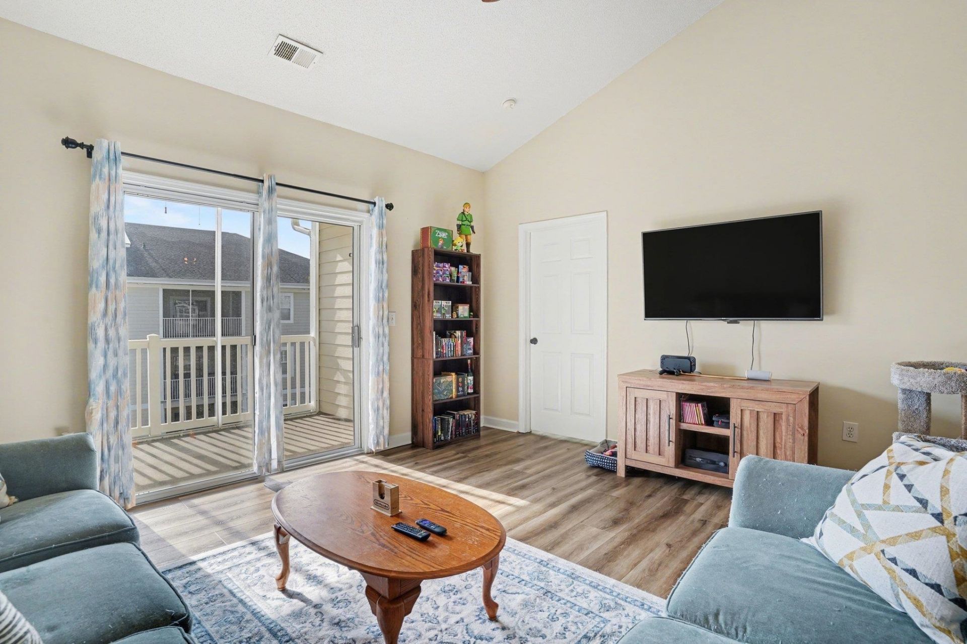 805 Crumpet Ct.  Photo 9