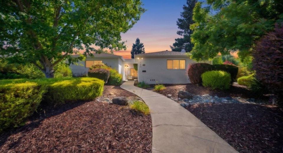 7171 Westmoreland Way, Sacramento, CA 95831 Photo