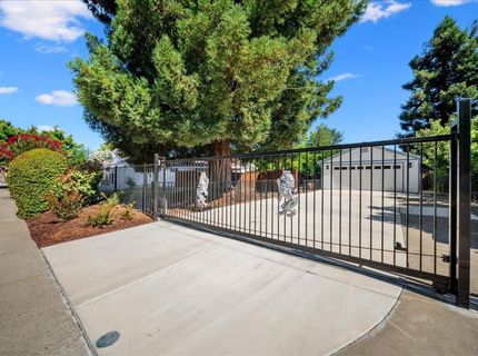 7171 Westmoreland Way, Sacramento, CA 95831 Photo
