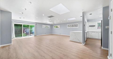 7171 Westmoreland Way, Sacramento, CA 95831 Photo