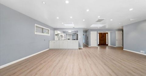 7171 Westmoreland Way, Sacramento, CA 95831 Photo