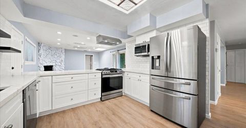 7171 Westmoreland Way, Sacramento, CA 95831 Photo