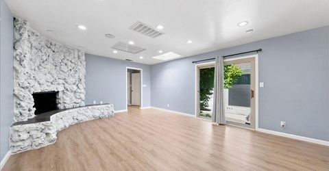 7171 Westmoreland Way, Sacramento, CA 95831 Photo