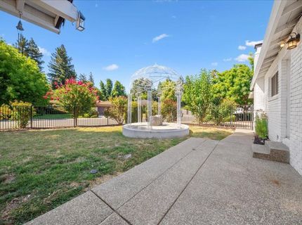 7171 Westmoreland Way, Sacramento, CA 95831 Photo