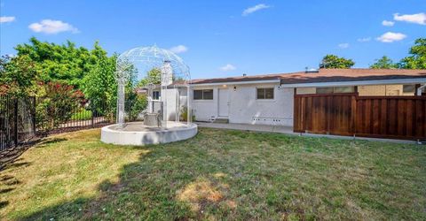 7171 Westmoreland Way, Sacramento, CA 95831 Photo