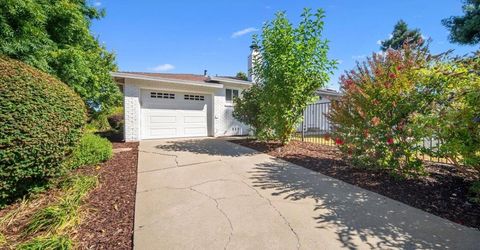 7171 Westmoreland Way, Sacramento, CA 95831 Photo