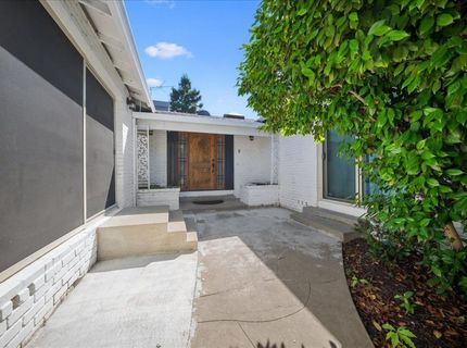 7171 Westmoreland Way, Sacramento, CA 95831 Photo