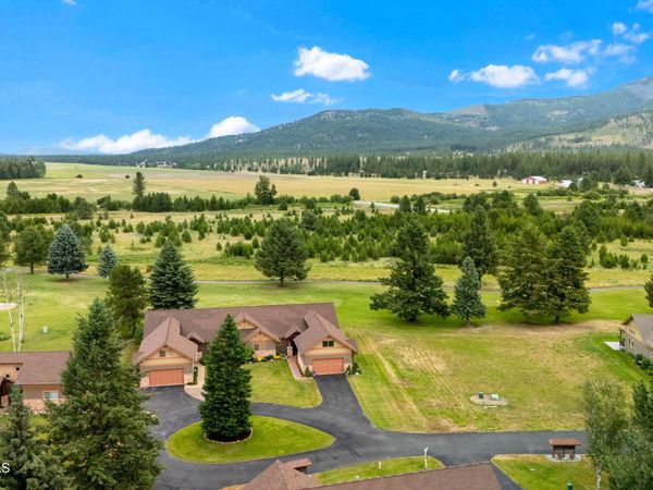 85 Bellflower CT , Blanchard, ID 83804