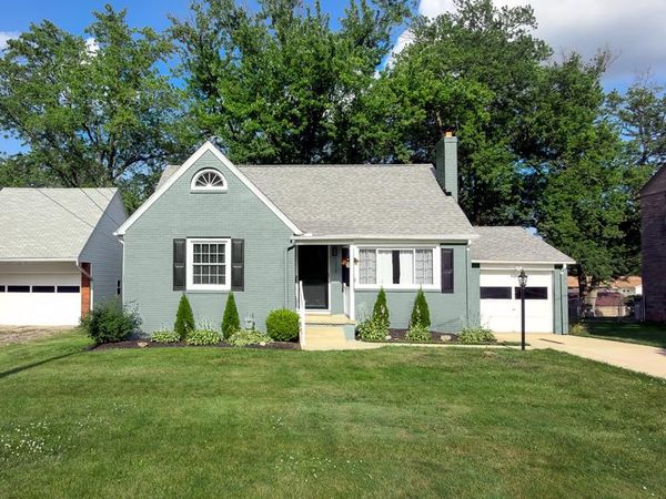 1027 Sunset Blvd, Mansfield, OH 44907