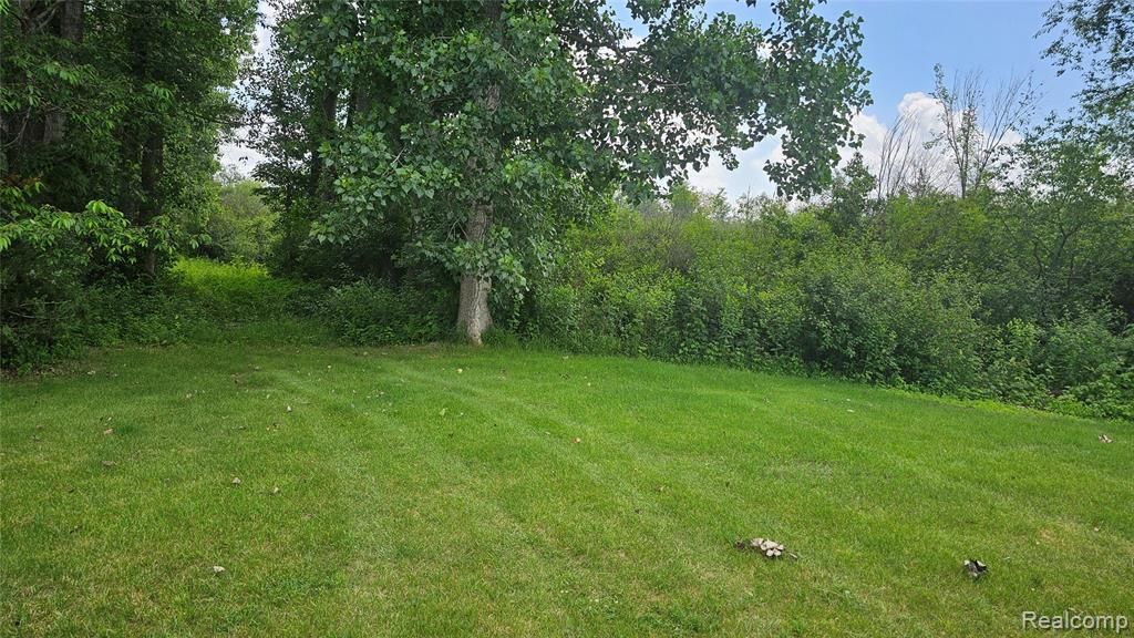 000 Joey Drive, Putnam Township, MI 48169 Main Photo