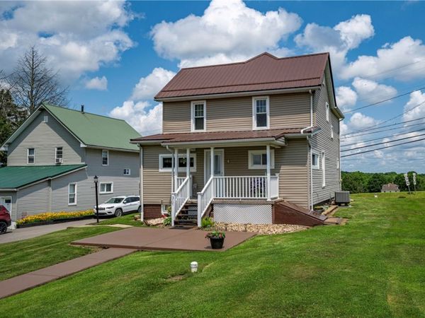 317 S Washington St , Eau Claire, PA 16030