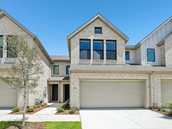 3724 Pierce Lane, Grand Prairie, TX 75052