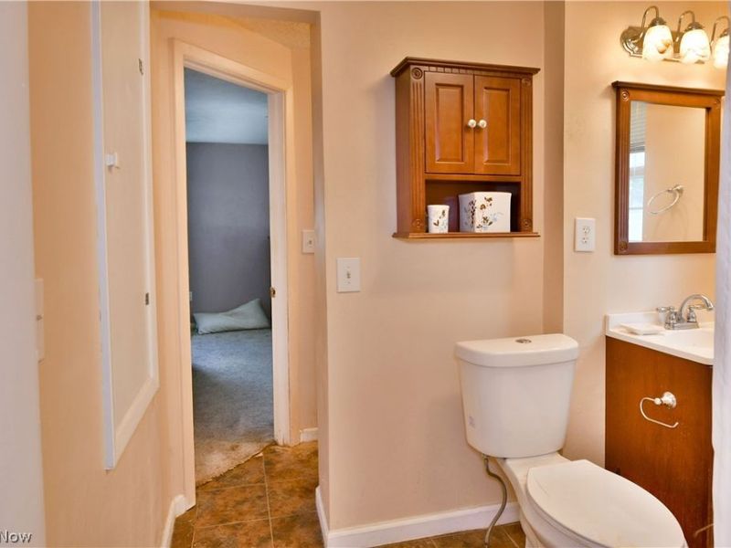 906 Elizabeth Court, Cuyahoga Falls, OH 44221 Photo 23
