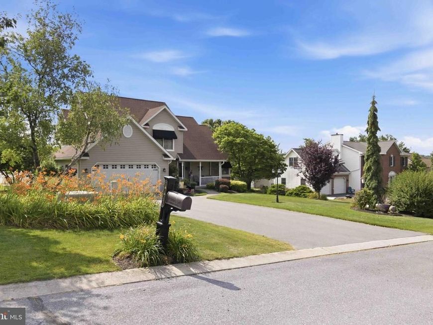 1771 Lamplight Circle, Middletown, PA 17057 Main Photo