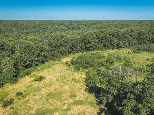 57 Kountry Trails Lane , Brumley, MO 65017