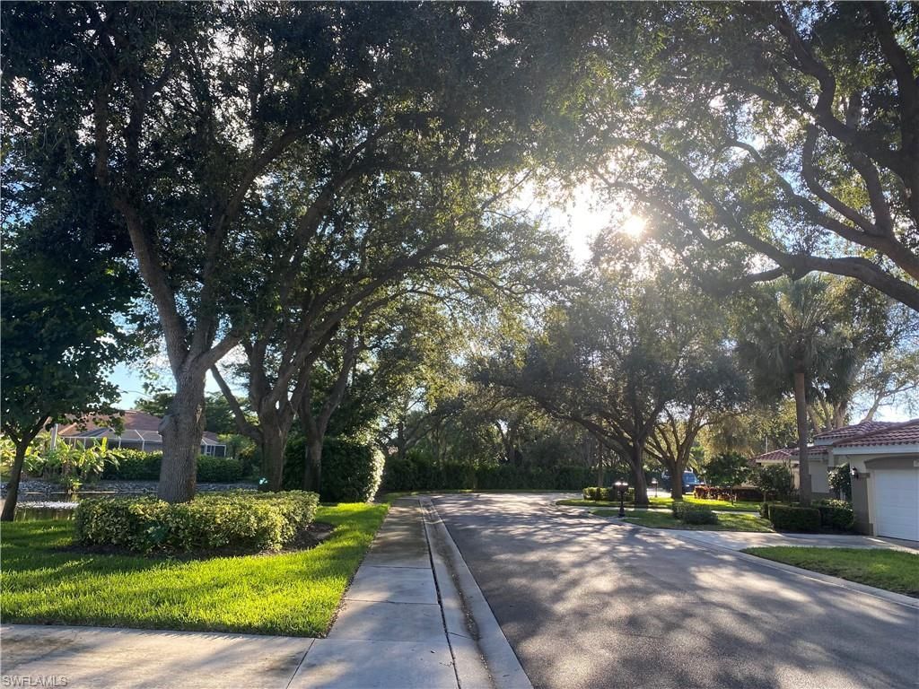 9181 Las Maderas Dr , Bonita Springs, FL 34135 Photo