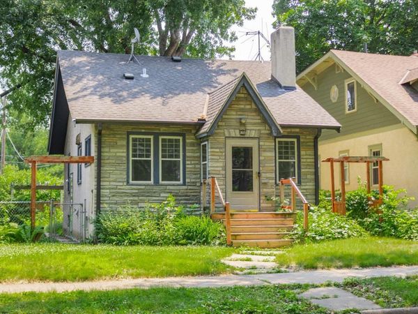 3805 35th Avenue S, Minneapolis, MN 55406
