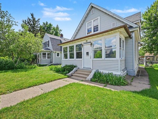 3836 11th Avenue S, Minneapolis, MN 55407