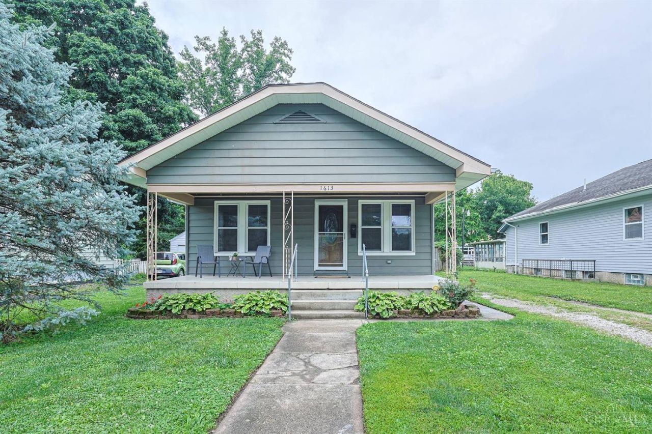 1613 Oberon Drive, Middletown, OH 45042 Main Photo