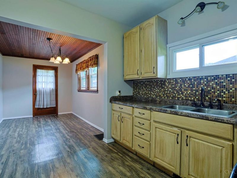 1613 Oberon Drive, Middletown, OH 45042 Photo 12