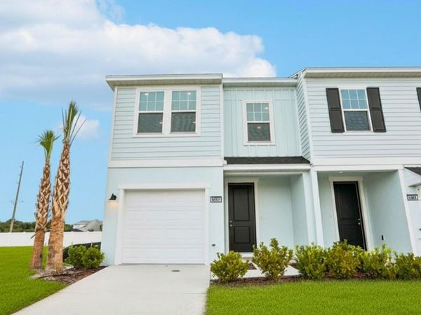 6876 HOLCOMBE DOWN DRIVE , ZEPHYRHILLS, FL 33541