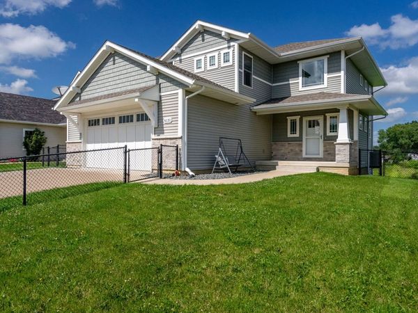 6131 Lillie Avenue , Davenport, IA 52806