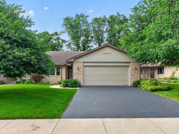 6207 CARRIAGE GREEN Way, ROCKFORD, IL 61108