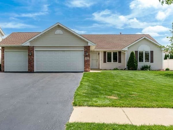 3047 VAUGHNDALE Drive, MACHESNEY PARK, IL 61115