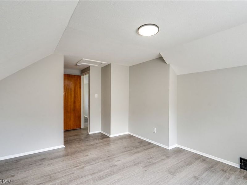4436 E 158th Street, Cleveland, OH 44128 Photo 13