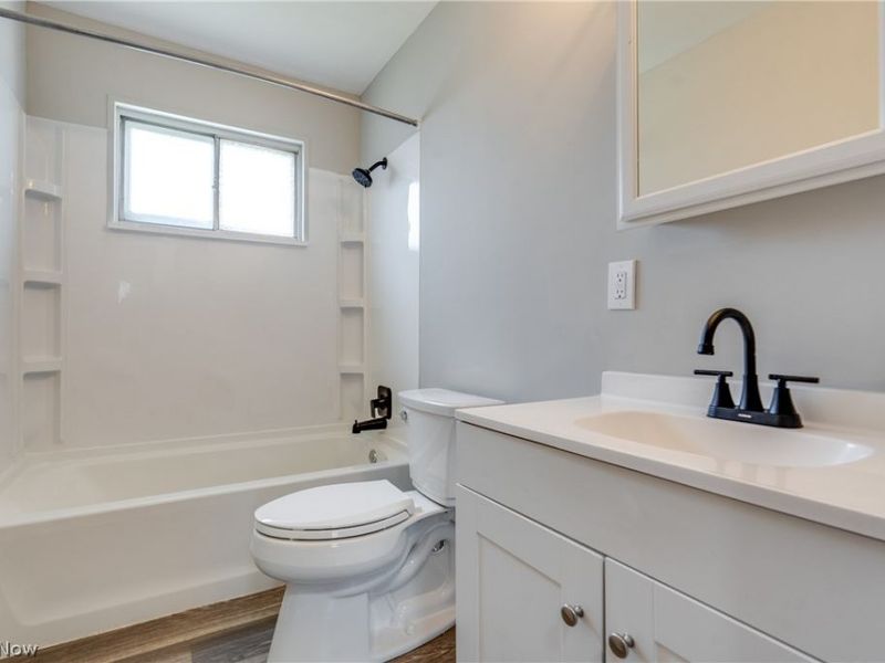 4436 E 158th Street, Cleveland, OH 44128 Photo 17