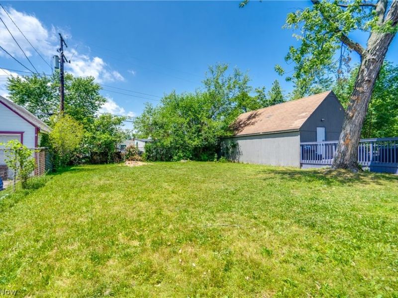 4436 E 158th Street, Cleveland, OH 44128 Photo 3