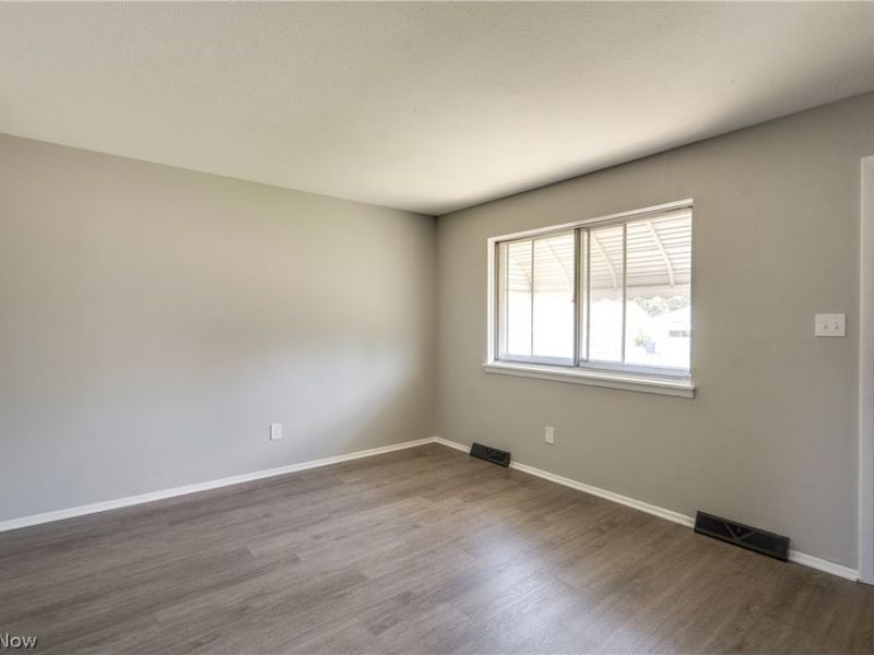 4436 E 158th Street, Cleveland, OH 44128 Photo 6