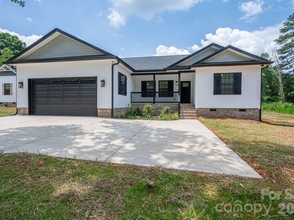 2474 Shoal Road , Crouse, NC 28033