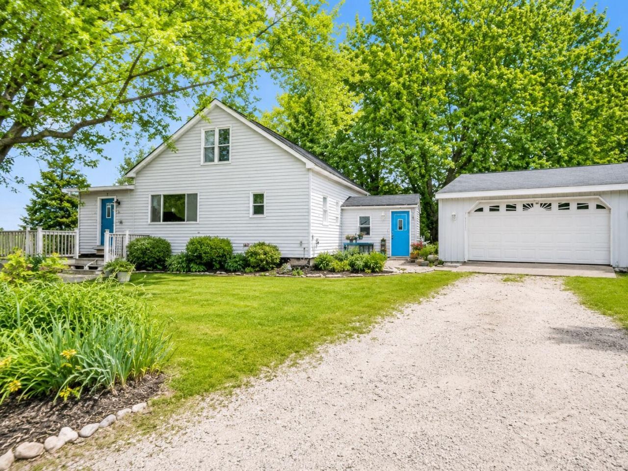 3428 S Comstock Avenue, Fremont, MI 49412 Main Photo