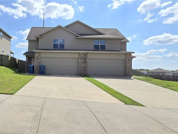 5007 Fieldstone Boulevard , Unit 2, Bentonville, AR 72712