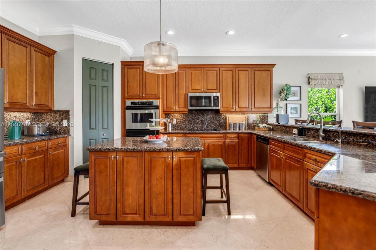 4135 SW 186th Way, Miramar, FL 33029 Photo