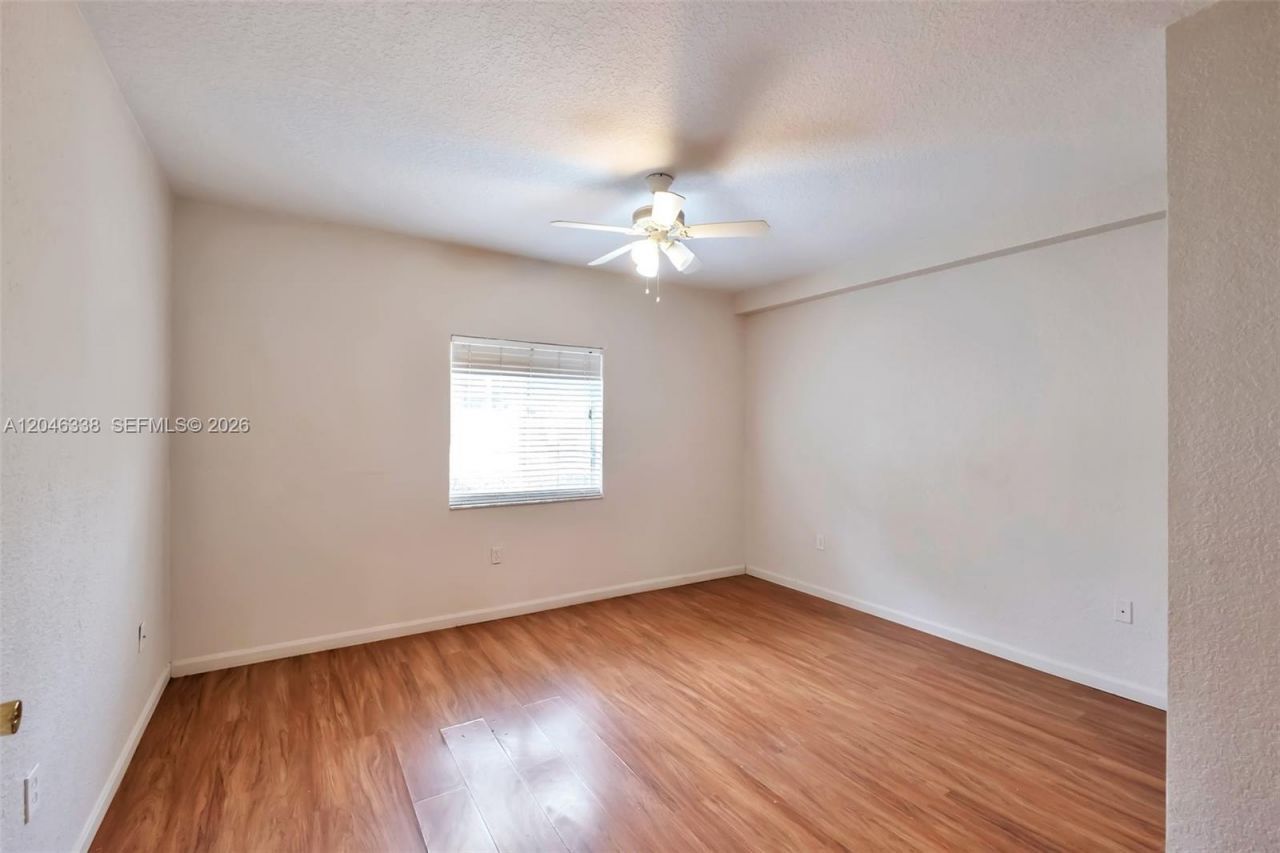 1103 Golden Lakes Blvd, Unit 1013, West Palm Beach, FL 33411 Photo