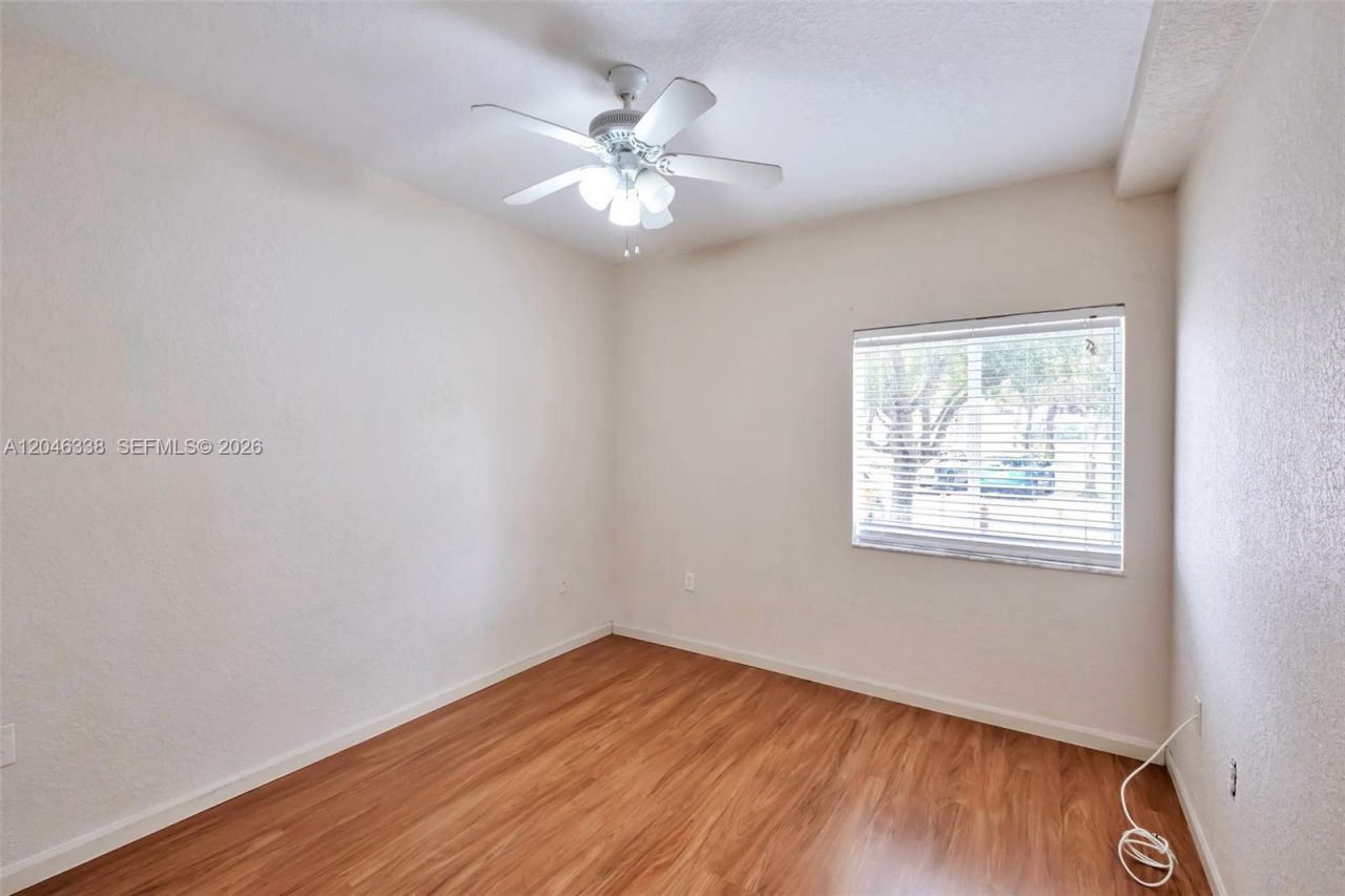 1103 Golden Lakes Blvd, Unit 1013, West Palm Beach, FL 33411 Photo