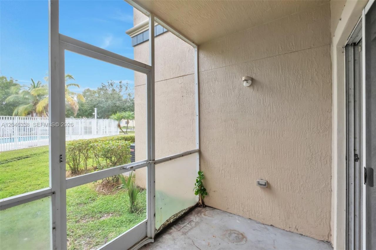 1103 Golden Lakes Blvd, Unit 1013, West Palm Beach, FL 33411 Photo
