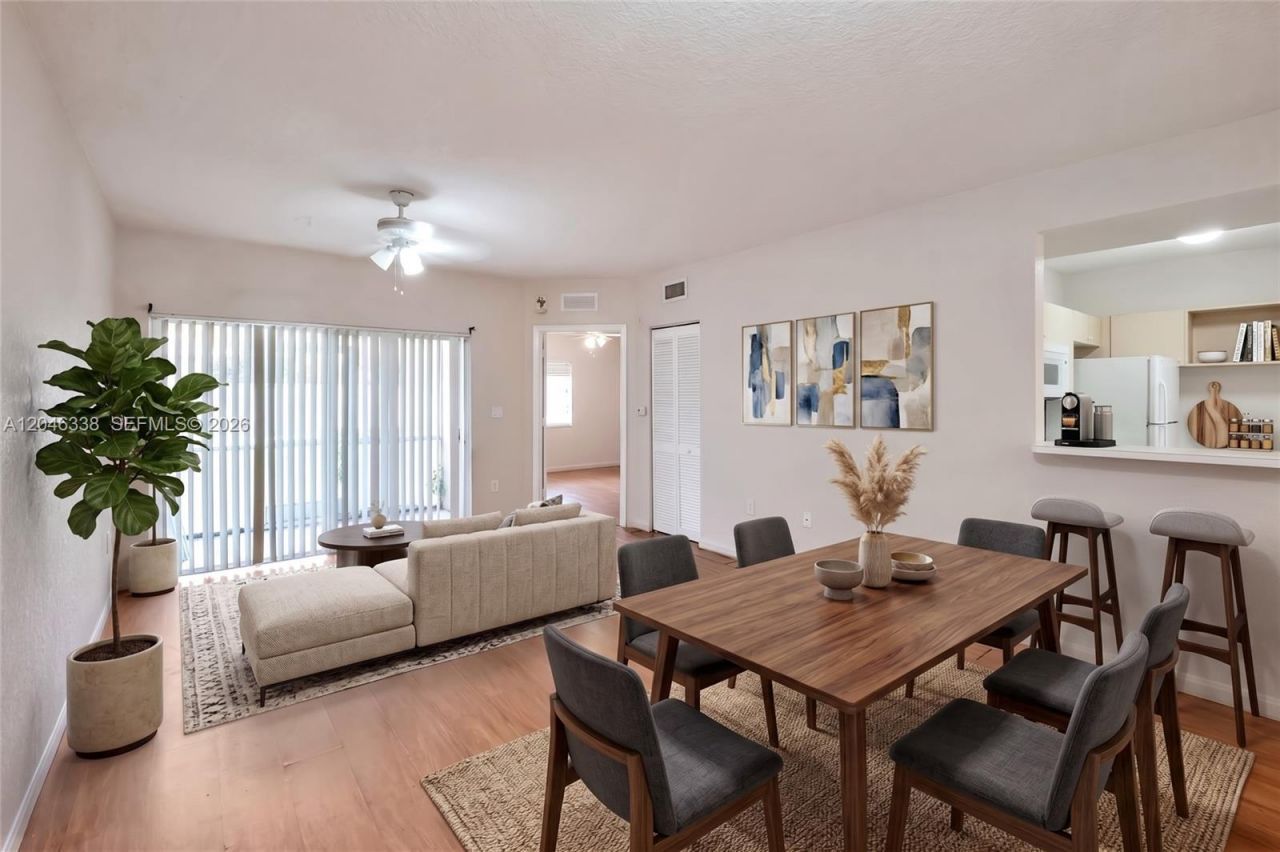 1103 Golden Lakes Blvd, Unit 1013, West Palm Beach, FL 33411 Photo
