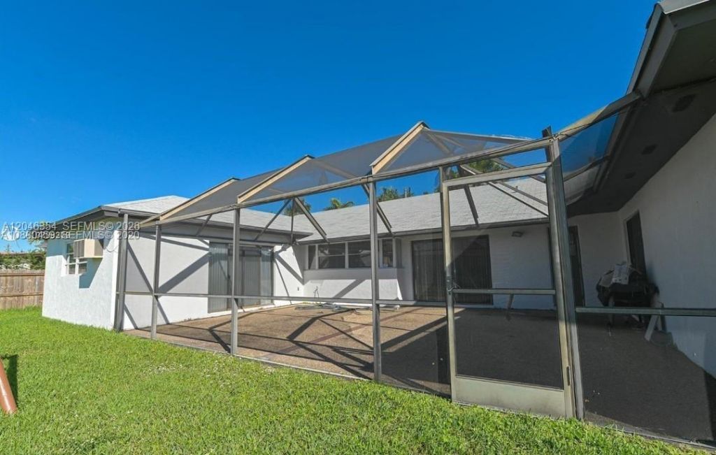 9612 SW 117th Ave, Unit 9612, Miami, FL 33186 Photo