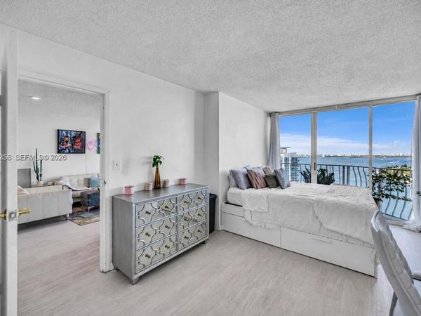 7601 E Treasure Dr, Unit 2412, North Bay Village, FL 33141