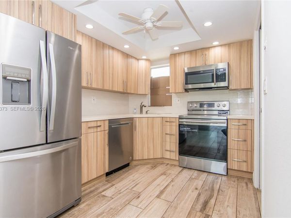 8900 Washington Blvd , Unit 117, Pembroke Pines, FL 33025