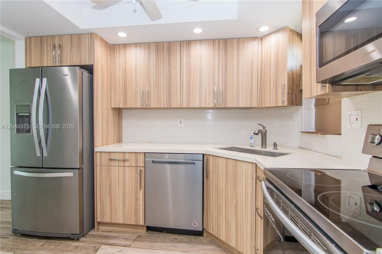 8900 Washington Blvd , Unit 117, Pembroke Pines, FL 33025 Photo